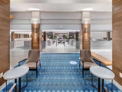 Embassy Suites by Hilton Will Rogers Airport - 14