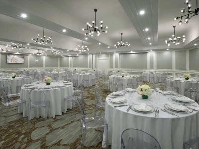 The Novotel Centre - 25