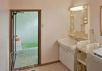 Dormitory Sandanya Guesthouse - 7