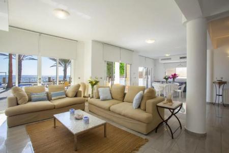 Meneou Beachfront Villa Sunset - 60
