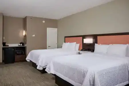 Hampton Inn-Medical Park - 2