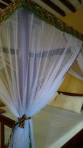 Mnana Beach Bungalows - 27