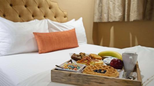 Best Western Plus Sunset Plaza - 10