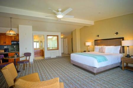 Sea & Sand Inn - 11