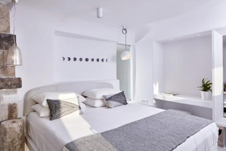Cosmopolitan Suites - Small Luxurys of the World - 2
