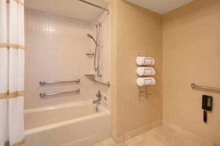 Newport Beach Marriott Bayview - 9