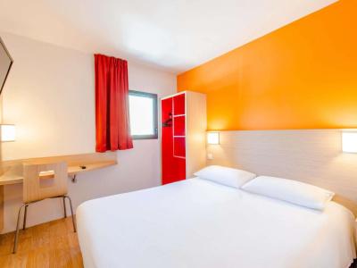 Première Classe La Rochelle Centre - Les Minimes - 24