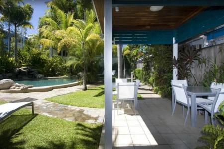 Verandahs Boutique - 11