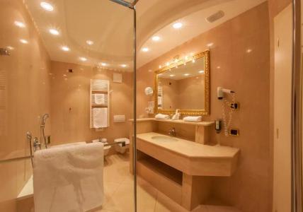 CityGoldener Adler B&B - 62