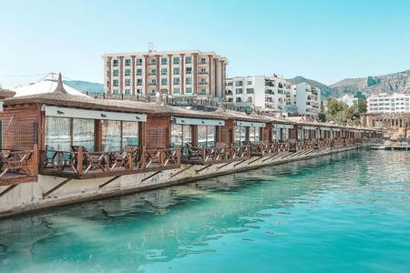 Les Ambassadeurs Ultra Luxury Beachfront Resort & Maldives Villas & Casino & Yacht Marina - 99