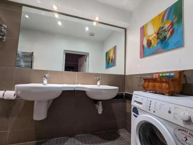 Twenty Nevern Square - 154