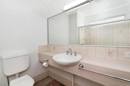 Comfort Inn City - 21
