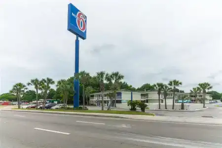 6 - West - 16