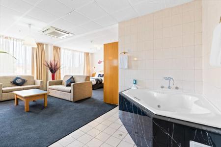 Adelaide International - 34