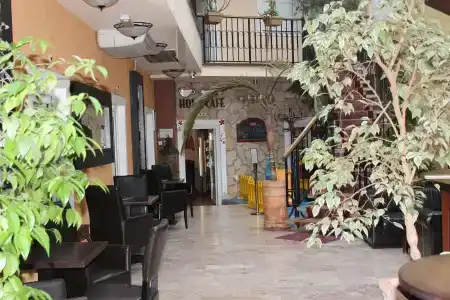 Enjoy Inn - 11