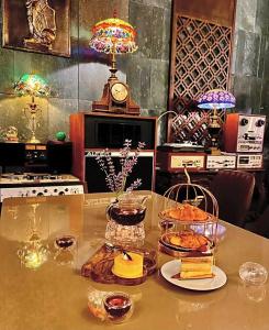Dong Duong & Suites - 109