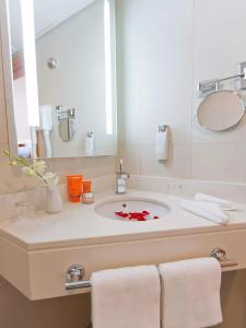 Ibis Abu Dhabi Gate - 10