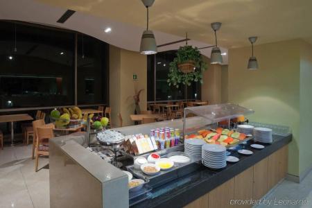 Holiday Inn Express Mexico Reforma - 13