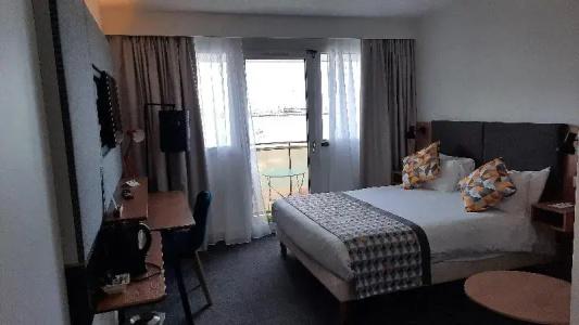 Holiday Inn Calais, an IHG - 76