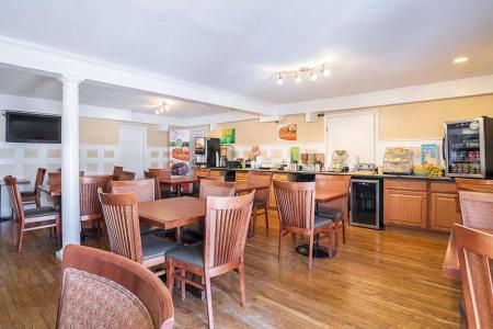 Quality Inn - 21