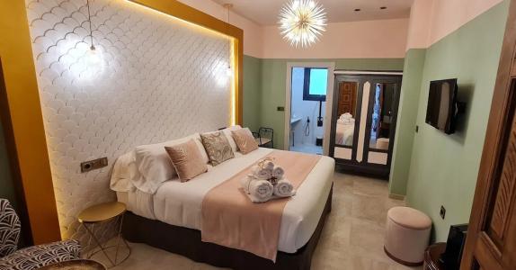 Murallas de Jayrán Boutique - 26