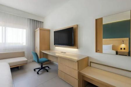 Courtyard by Marriott Cancun Airport - 44