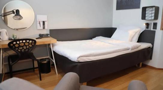 Original Sokos Kaarle - 43