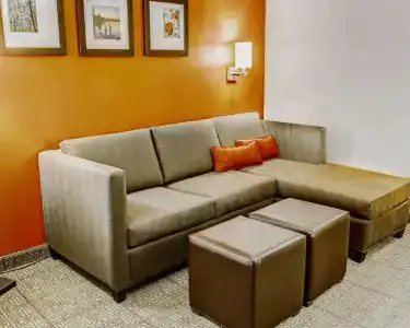 Comfort Suites South - 51