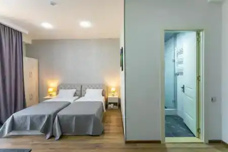 Rustaveli - 2