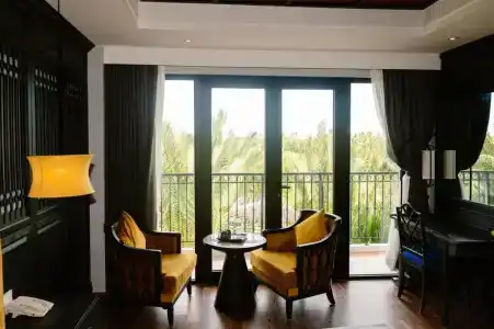 Shining Riverside & Spa - 5