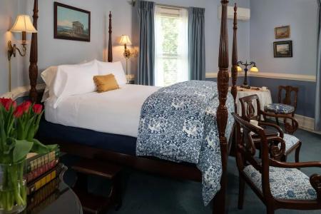 Albemarle Inn - - 37