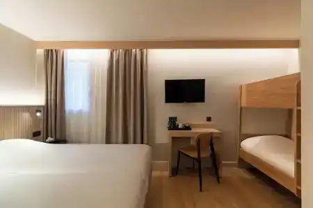 Kyriad Rouen Centre - 71