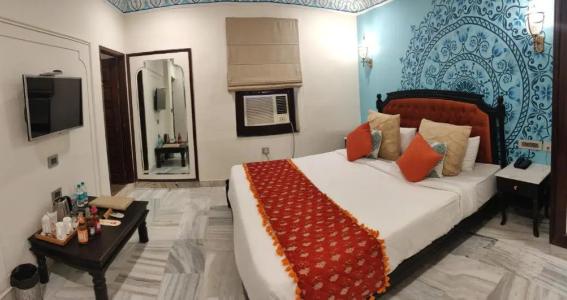 Laxmi Palace Heritage Boutique - 86