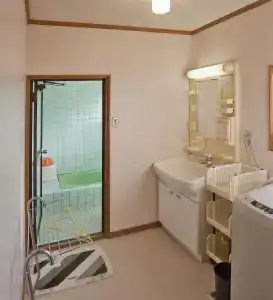 Dormitory Sandanya Guesthouse - 8