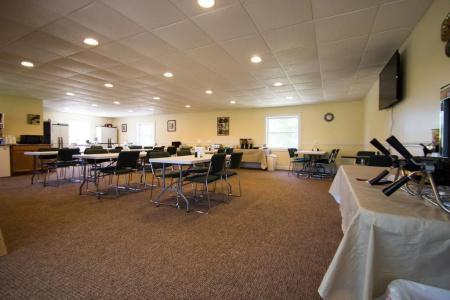 Flagship Inn - 8