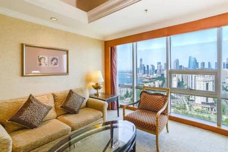 Crowne Plaza Qingdao, an IHG - 123