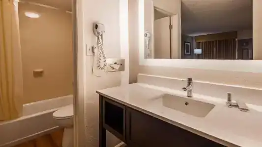 Best Western Central Inn - 40