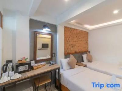 Old City Wall Inn - 117