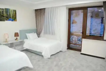 Everest Plaza - 38