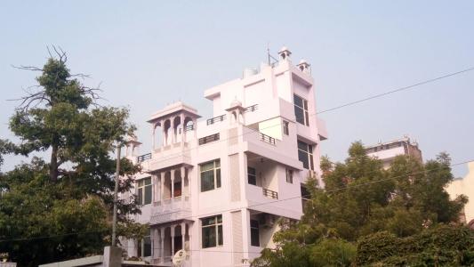 Chit Chat Palace - 0