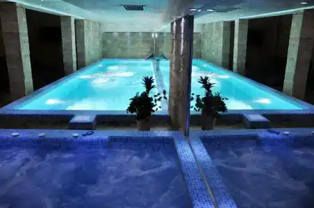 Premier Prezident Garni and Spa - 9