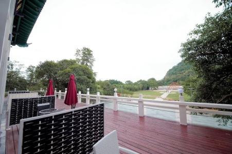 Guilin Crystal Crescent Moon - 140