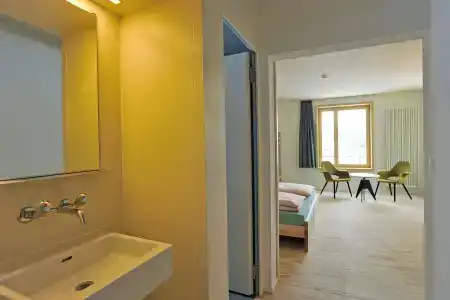 St. Moritz Youth Hostel - 29