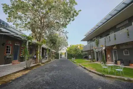 Phuket Nonnita Boutique Resort - 99