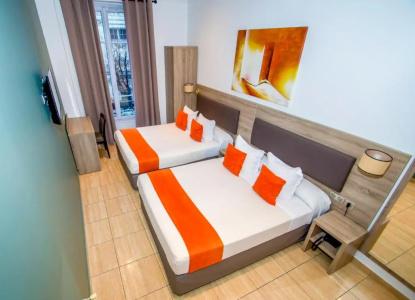 Hôtel Parisien - 65