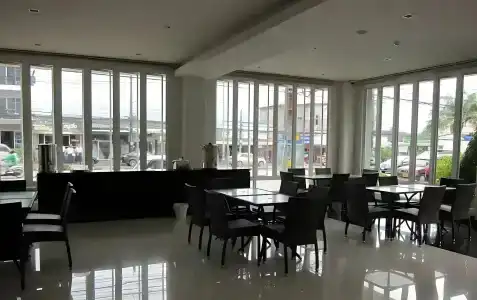 The White Pearl - 15