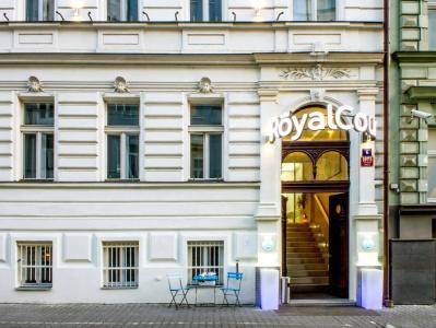 Royal Court - 35
