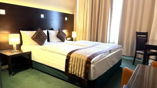 Flemings Frankfurt-Messe - 22