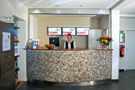 Town Wiesbaden - private living - 26