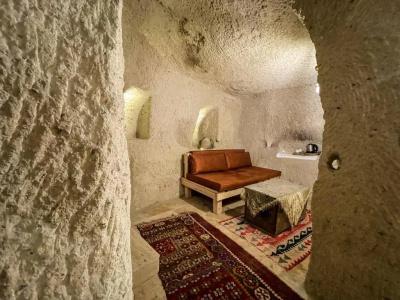 Takunya Cave - 52